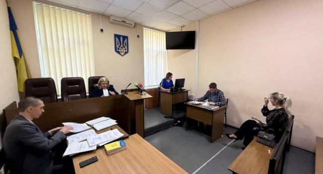 Фото до матеріалу: Студенти Кременчука відкрили таємниці української сорочки у краєзнавчому музеї