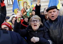 Фото до матеріалу: КНДР отримала мільярди доларів від війни РФ проти України