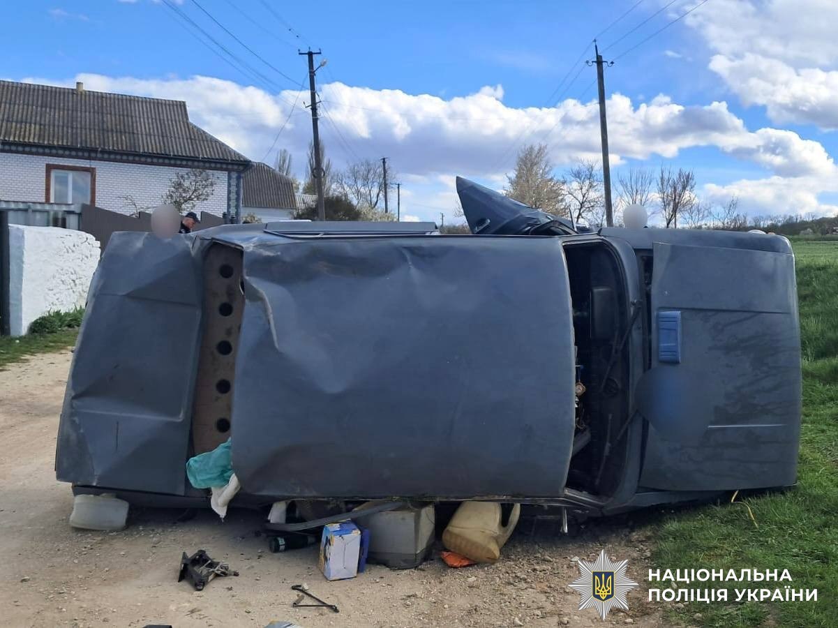 Фото до матеріалу: На Жмеринщині сталася аварія: травмувалися водій та двоє пасажирів