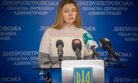 Фото до матеріалу: Нікопольці долучаються до акції «Шафа добра»