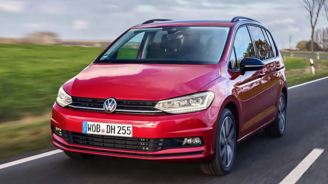 Фото до матеріалу: Volkswagen Touran: останній автомобіль зійшов із конвеєра у Вольфсбурзі