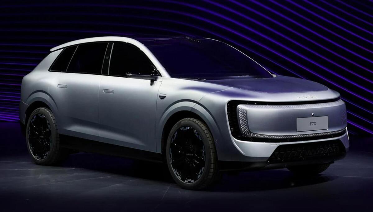 Фото до матеріалу: Audi показала електричний SUV нового покоління – Авто