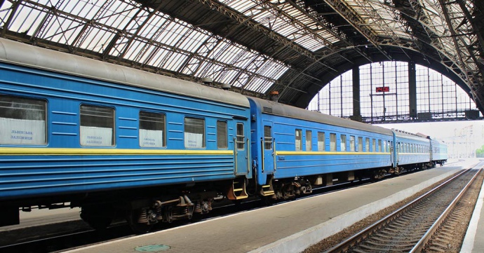 Фото до матеріалу: Укрзалізниця запустила продаж приміських квитків у смартфоні