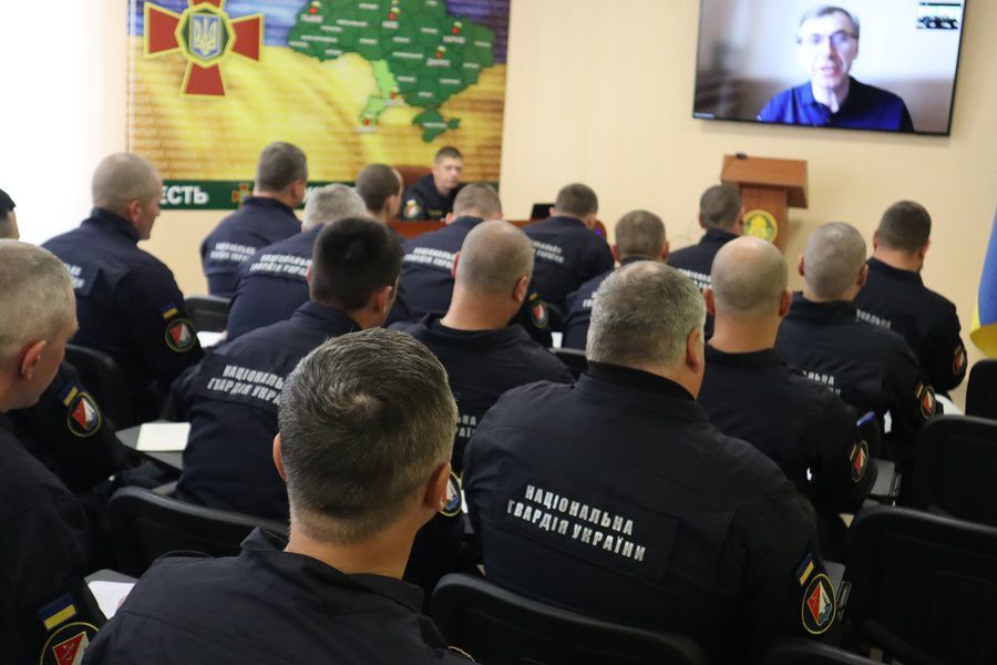 Фото до матеріалу: Гвардійці 18-го батальйону НГУ пройшли навчання з правопорядку та безпеки
