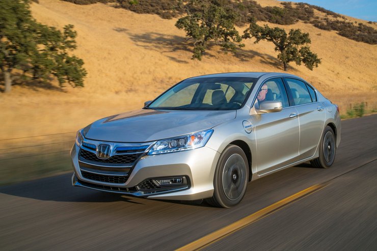 Фото до матеріалу: Honda Accord відзначає 50-річчя: історія найпопулярнішої сімейної моделі світу