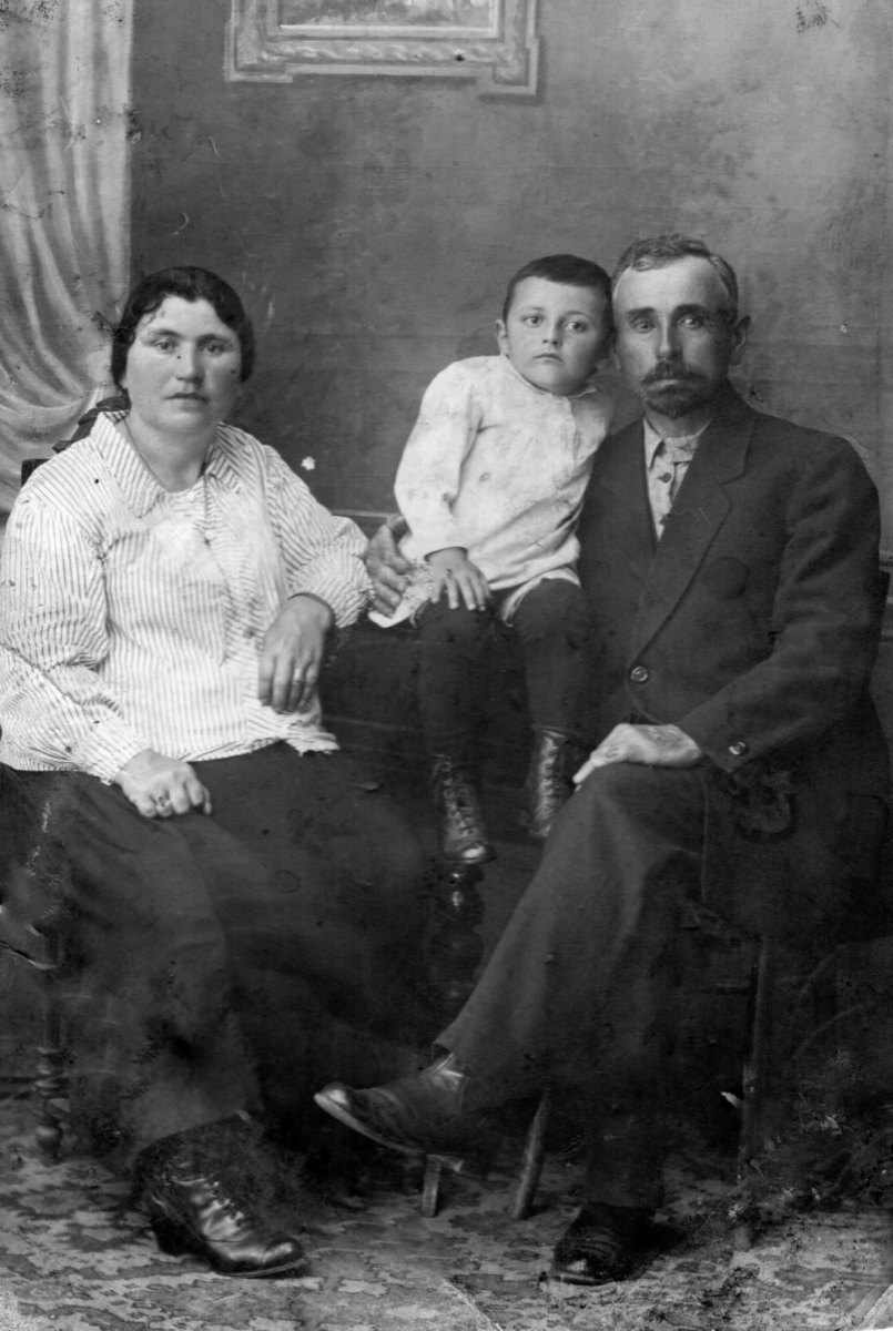Фото до матеріалу: Берлінський Інститут Пілецького відкритий дискусію про репресії греків Північного Приазов'я