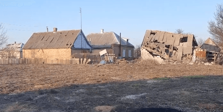 Фото до матеріалу: Тримається понад 1500 днів: як раніше виглядала Мала Токмачка, яку РФ не може захопити (фото)