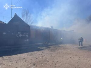 Фото до матеріалу: 136 056 споживачам, знеструмленим через бойові дії, повернули світло протягом квітня