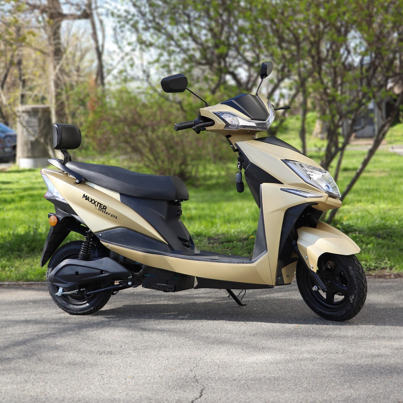 Фото до матеріалу: Maxxter представив нові електроскутери SPEEDY GTS та E600 для українських доріг
