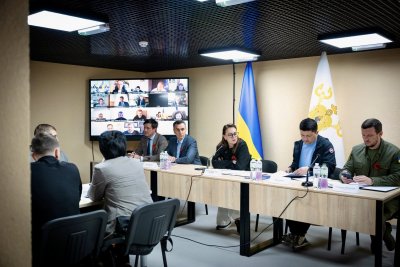 Фото до матеріалу: Уряд України затвердив новий механізм фінансування доріг та підтримки Миколаївщини