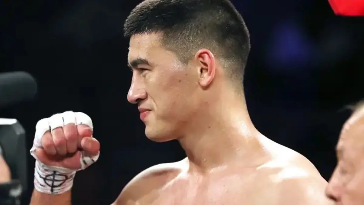 Фото до матеріалу: Чемпіон WBO Дмитрій Бівол не захистить титул у Єкатеринбурзі через війну в Україні