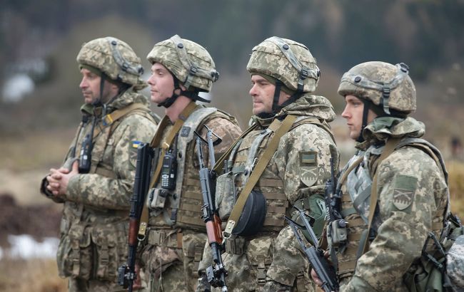 Фото до матеріалу: Реформа ЗСУ з червня: підвищення зарплат, спецконтракти та план демобілізації