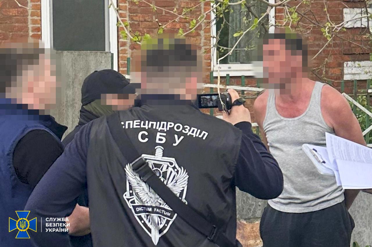 Фото до матеріалу: Чиновник Держгеокастру на Харківщині вимагав 300 тисяч за «безпроблемну» перевірку агропідприємства