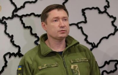 Фото до матеріалу: Сила характеру: у Львові ветерани та інфлюенсери зіграли у баскетбол на кріслах колісних