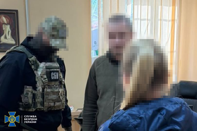 Фото до матеріалу: Інструктор ТЦК допомагав «бронювати» від мобілізації: в СБУ розповіли деталі схеми