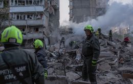 Фото до матеріалу: Низькокалорійний олів'є без майонезу та ковбаси: як дієтолог робить салат легшим
