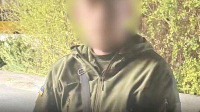 Фото до матеріалу: Водій BMW протаранив меморіал Героям Небесної Сотні у Шептицях