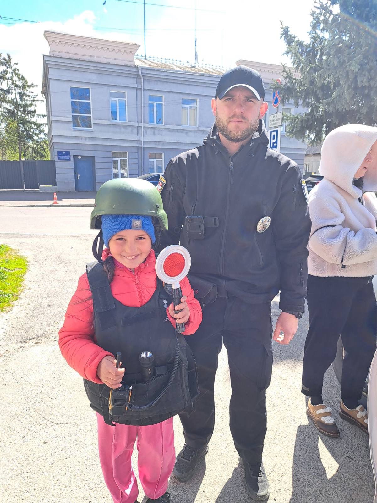 Фото до матеріалу: «Custody Records» та відбитки пальців: школярі вивчали роботу поліції у Володимирі