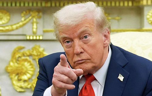 Фото до матеріалу: Трамп заборонив закупівлю імпортних товарів у США