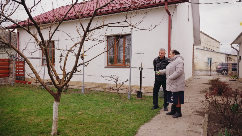 Фото до матеріалу: Третя річниця загибелі Олега Барни: дружина Ольга розповідає про їхнє життя на вулкані