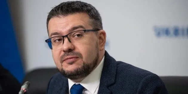 Фото до матеріалу: Пантеон видатних українців: Київ та Дніпро як головні варіанти