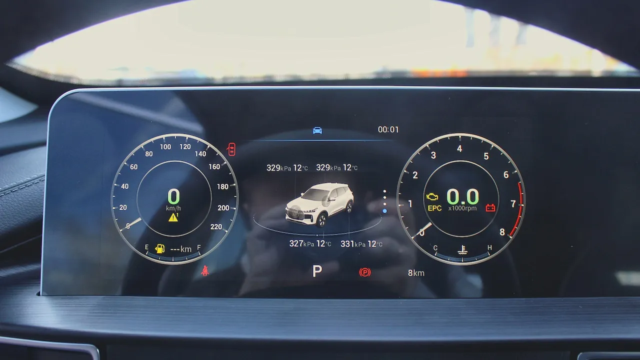 Фото до матеріалу: Chery Tiggo 4 та Tiggo 4 Hybrid: нові кросовери з різним характером для українських доріг