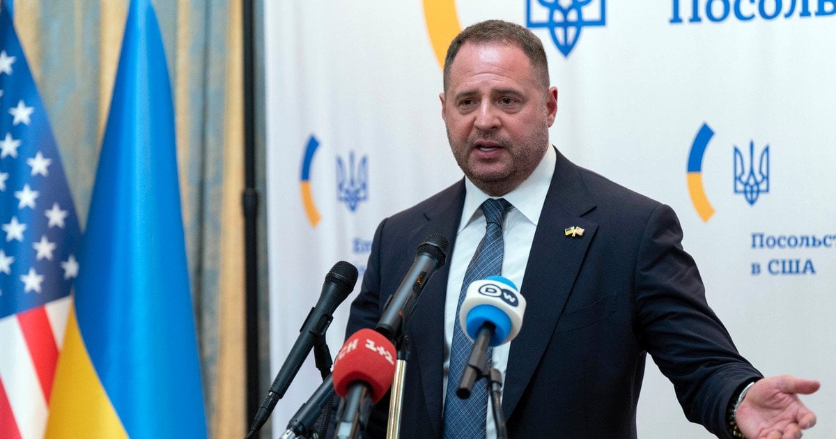 Фото до матеріалу: Обов'язкова евакуація на Нікопольщині: кому доведеться виїхати з дітьми