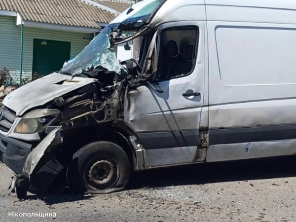 Фото до матеріалу: Масований обстріл Нікопольщини: загинула людина, 13 поранених