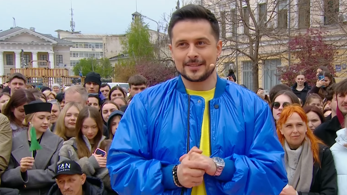 Фото до матеріалу: ХАС прокоментував скандал з хабарем на «Караоке на майдані»: «Некоментувати — це тактика»,