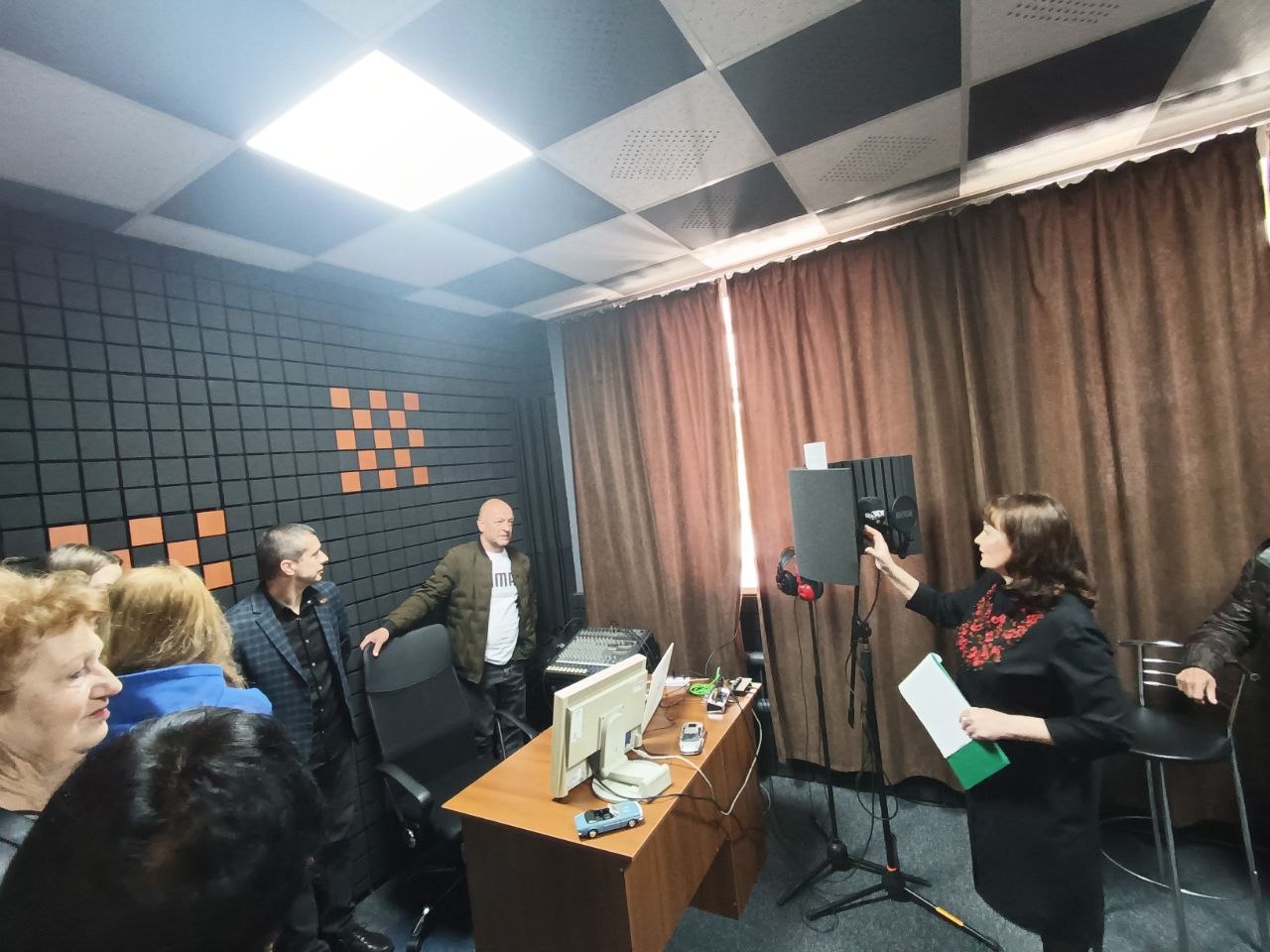 Фото до матеріалу: У Баштанці відкрили студію звукозапису «Гармонія сердець»: простір сили для жінок та молоді
