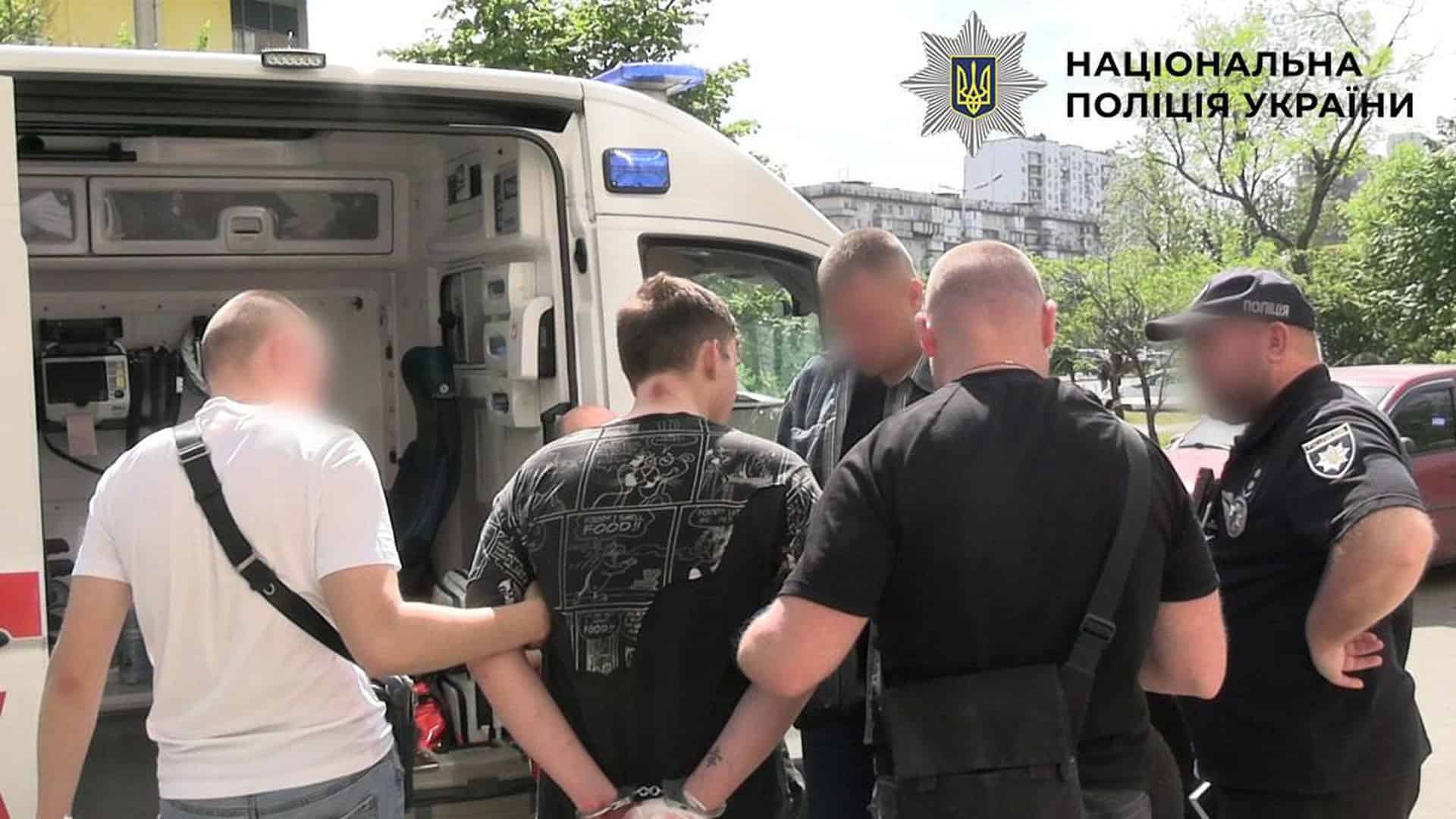 Фото до матеріалу: Трагедія на Оболоні: громадянин РФ зарізав киянина, який впав з 11-го поверху