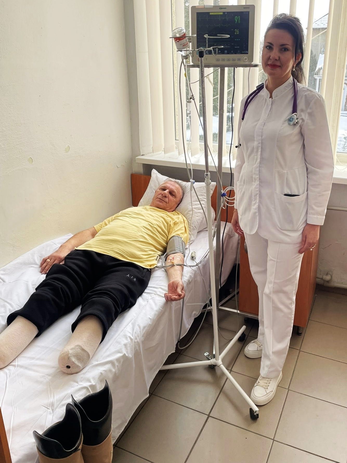 Фото до матеріалу: Священик Іван Теремко: власним прикладом він доводить, що після ампутації можна жити повноцінне життя