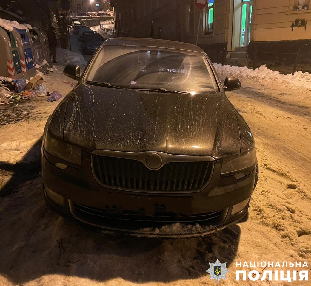 Фото до матеріалу: У Львові на вулиці Студентській наїздом автомобіля травмована літня жінка