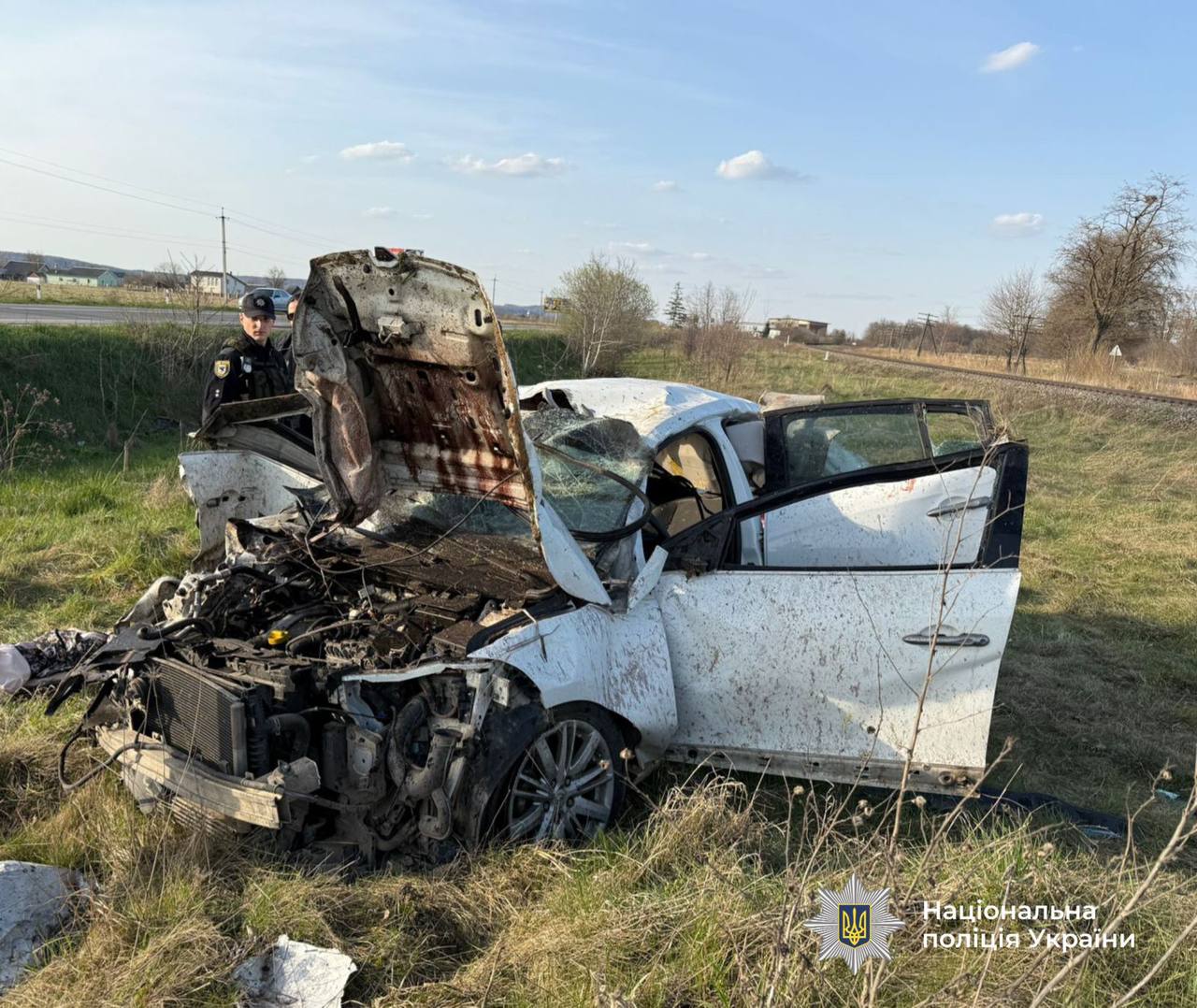 Фото до матеріалу: Автомобіль зіткнувся з поїздом у Лісній Тарновиці: постраждали троє