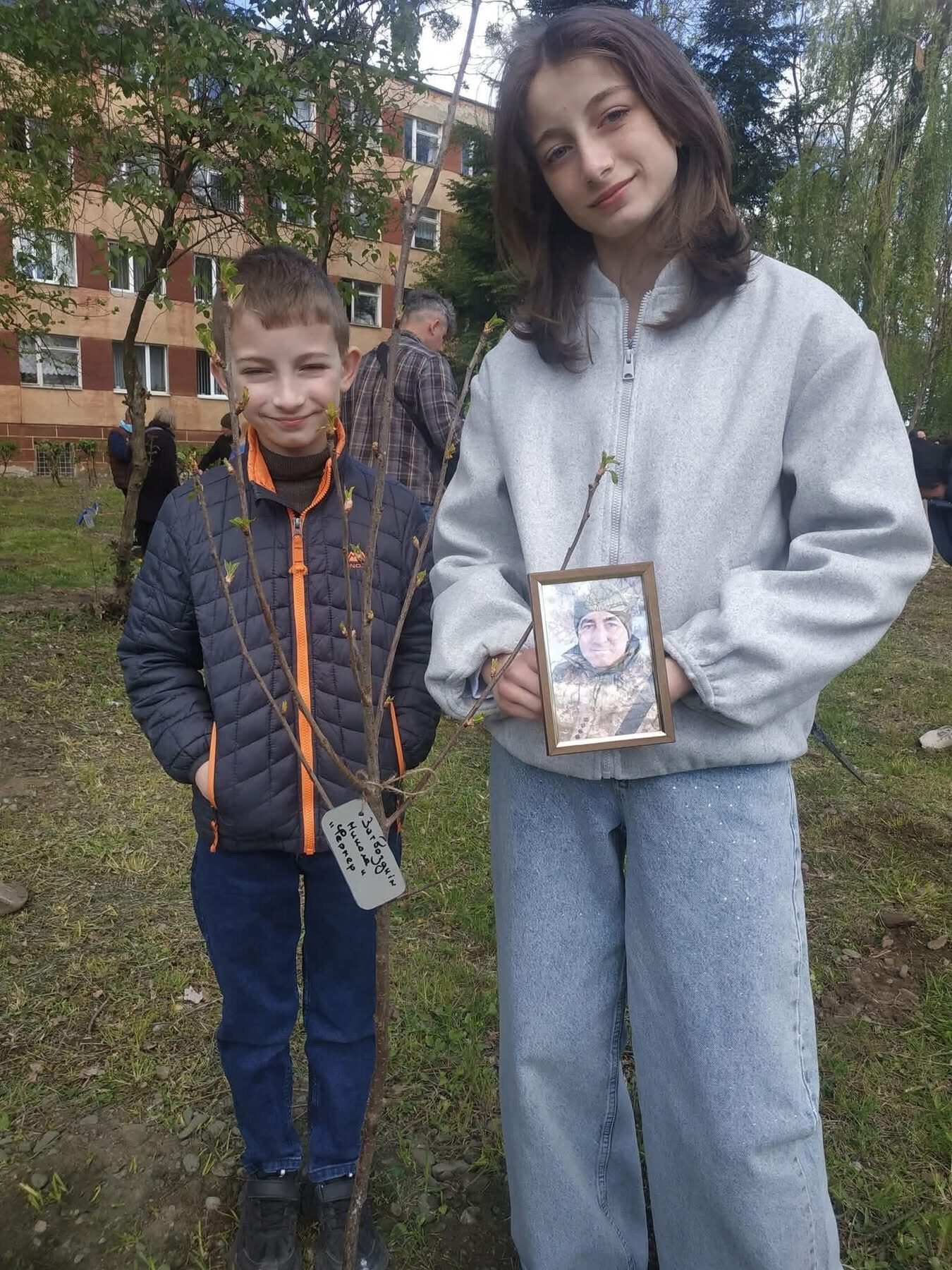 Фото до матеріалу: На Стрийщині заклали «Сад пам'яті мрій» у межах міжнародної акції