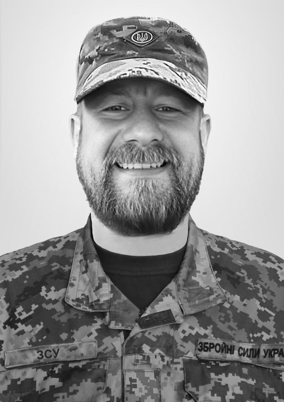 Фото до матеріалу: Львівщина вшановує пам'ять загиблих захисників щодня о 9-й годині