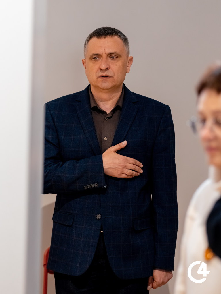 Фото до матеріалу: Руслан Осипенко представив команду заступників: професіонали з системним підходом
