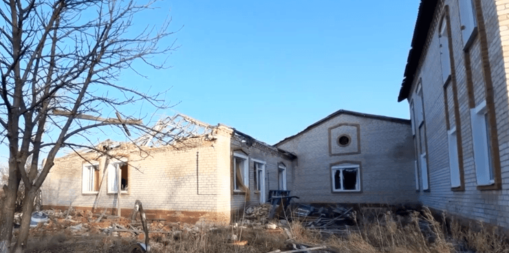 Фото до матеріалу: Тримається понад 1500 днів: як раніше виглядала Мала Токмачка, яку РФ не може захопити (фото)