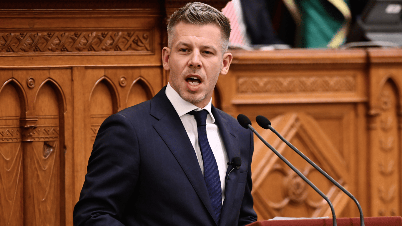 Фото до матеріалу: Новий прем'єр Угорщини Петер Мадяр склав присягу: обіцянки реформ та відновлення зв'язків з ЄС