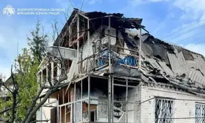 Фото до матеріалу: У Туапсе після атаки дронів закликали мешканців евакуюватися: пожежа на НПЗ загрожувала житловим кварталам