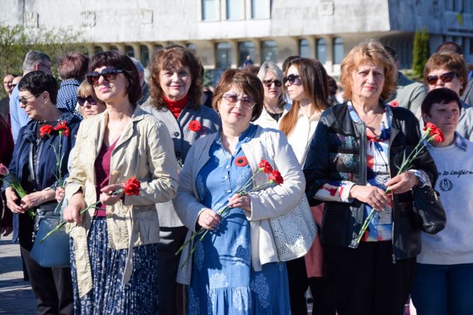 Фото до матеріалу: У Черкасах вшанували жертв Другої світової війни