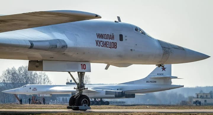 Фото до матеріалу: Росія використовує лише сім Ту-160 для ударів по Україні
