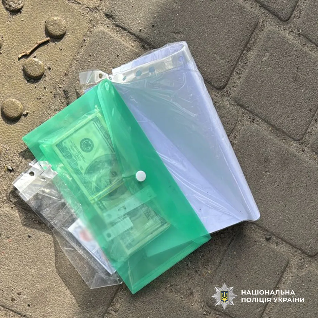 Фото до матеріалу: Поліція Києва затримала чоловіка, який видавав себе за генерал-майора та вимагав $15 тис. за зняття з обліку