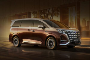 Фото до матеріалу: Nissan у Європі скорочує штат на 900 осіб через конкуренцію з китайськими брендами