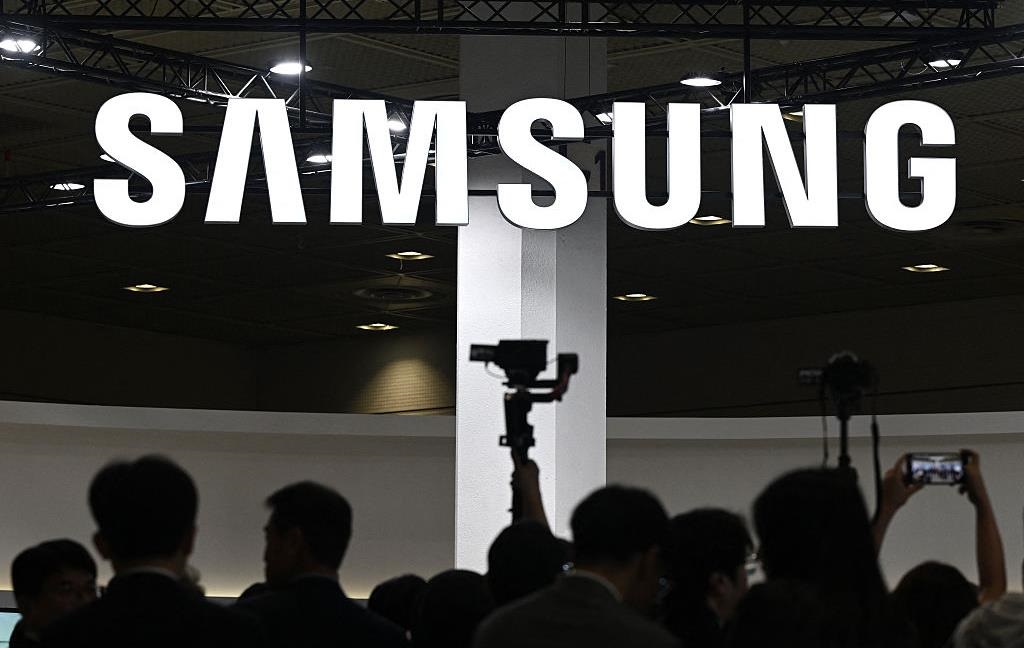 Фото до матеріалу: Samsung офіційно перетнула рубіж ринкової капіталізації в 1 трильйон доларів
