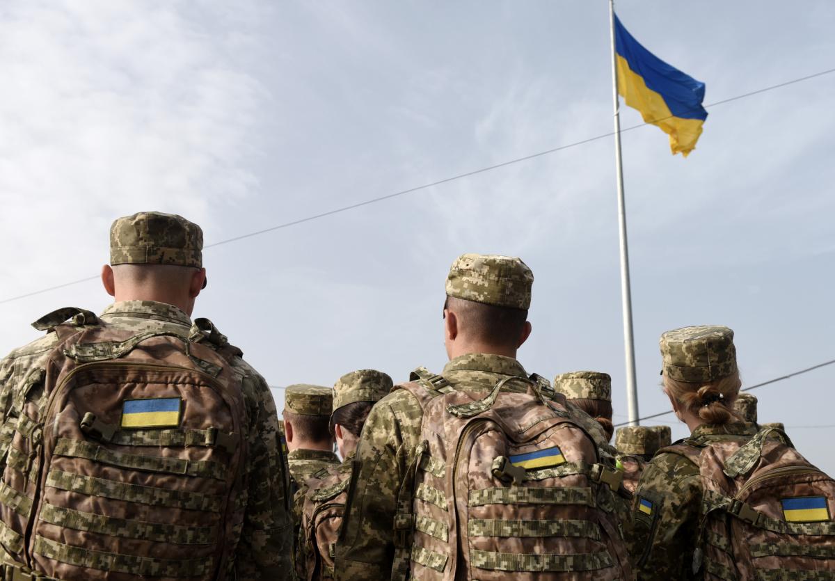 Фото до матеріалу: Закон про держслужбовців: зміни у вимогах до військової служби