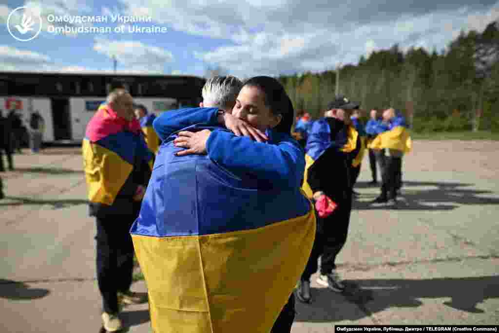 Фото до матеріалу: 193 українських воїни повернулися додому: 73-й обмін полоненими