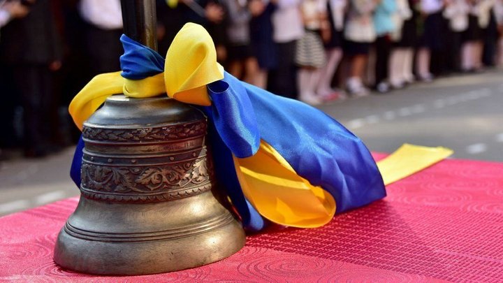 Фото до матеріалу: Понад дві сотні випускників Хмельницького отримають нові освітні відзнаки за успіхи у навчанні