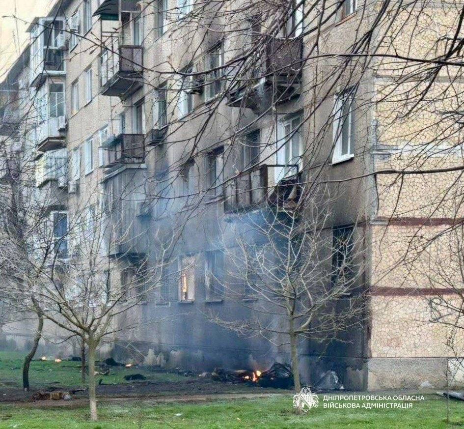 Фото до матеріалу: Вночі ворог поранив двох людей: ситуація на ранок на Дніпропетровщині