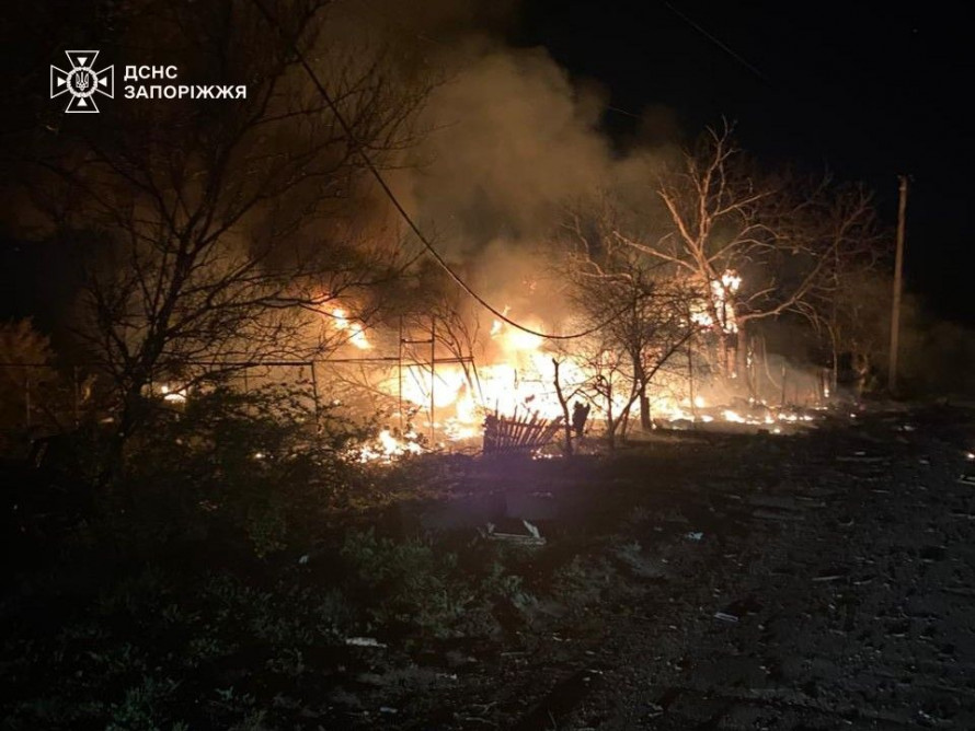 Фото до матеріалу: Ворог завдав 864 ударів по Запорізькій області за добу: поранена жінка в Лисогірці